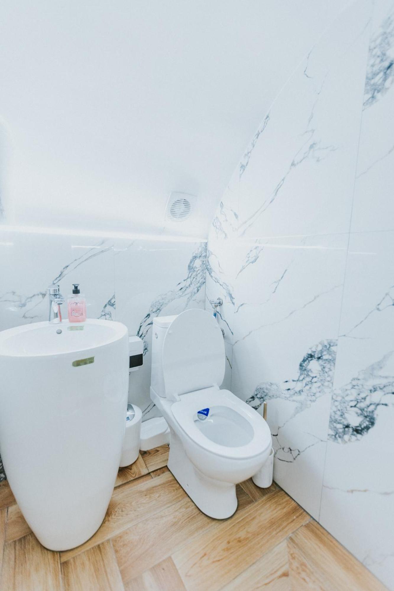 Locart -Cozy Downtown Apartment, Near Black Church With Free Wi-Fi Braşov Eksteriør billede