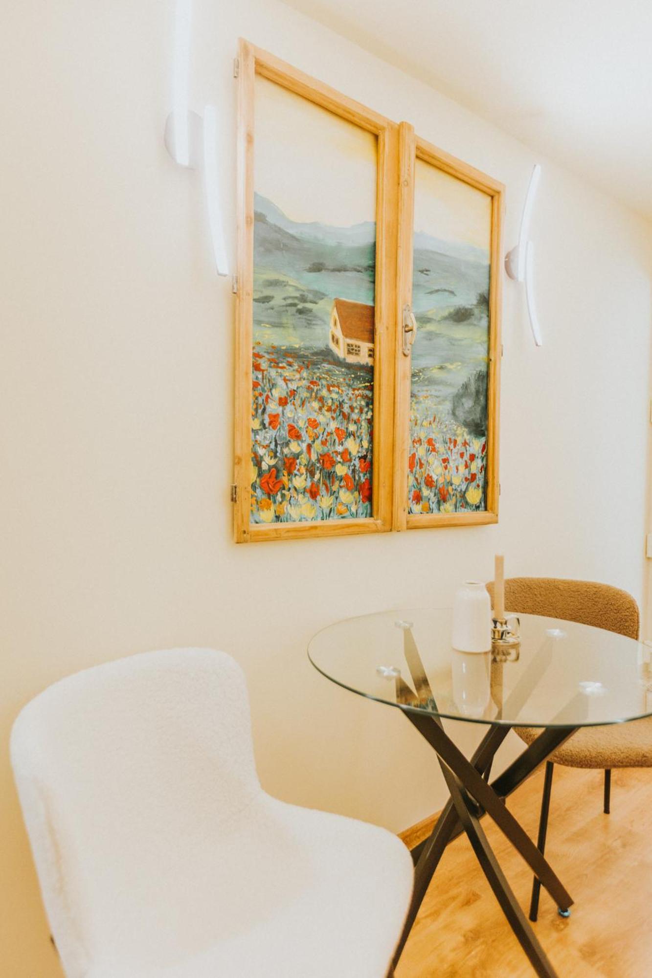 Locart -Cozy Downtown Apartment, Near Black Church With Free Wi-Fi Braşov Eksteriør billede